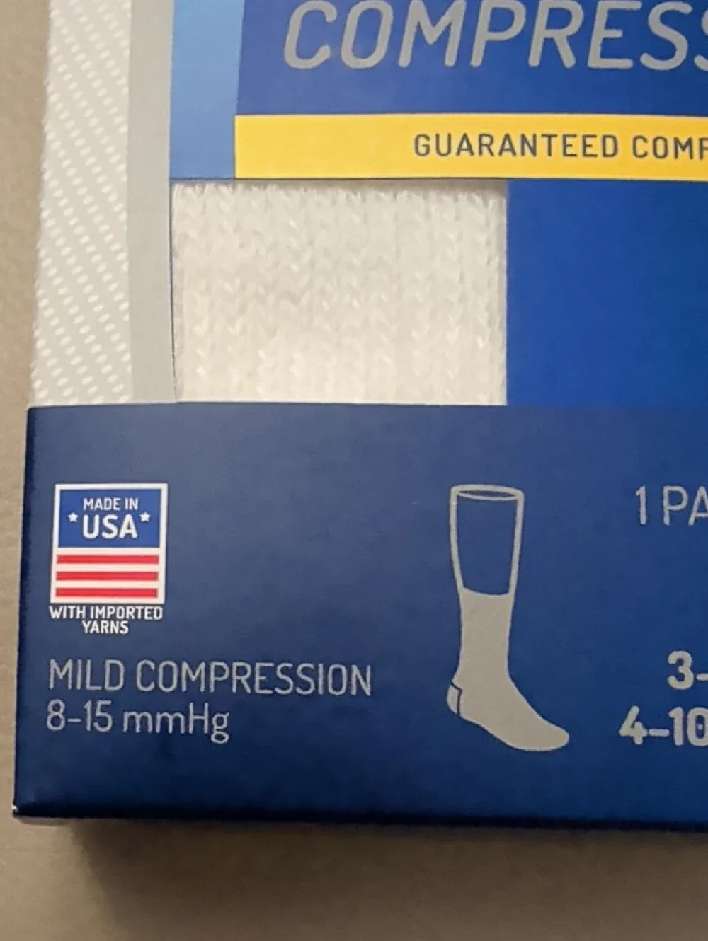 Dr. Scholl's Diabetes & Circulatory Compression Crew Socks White